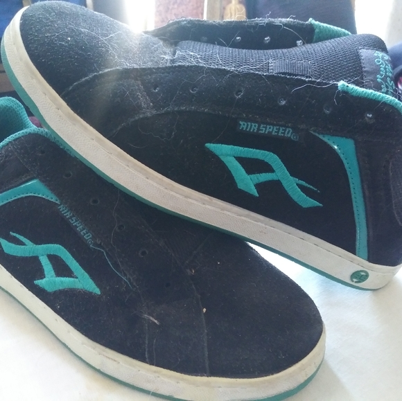 Air Speed Shooes - Picture 2 of 7
